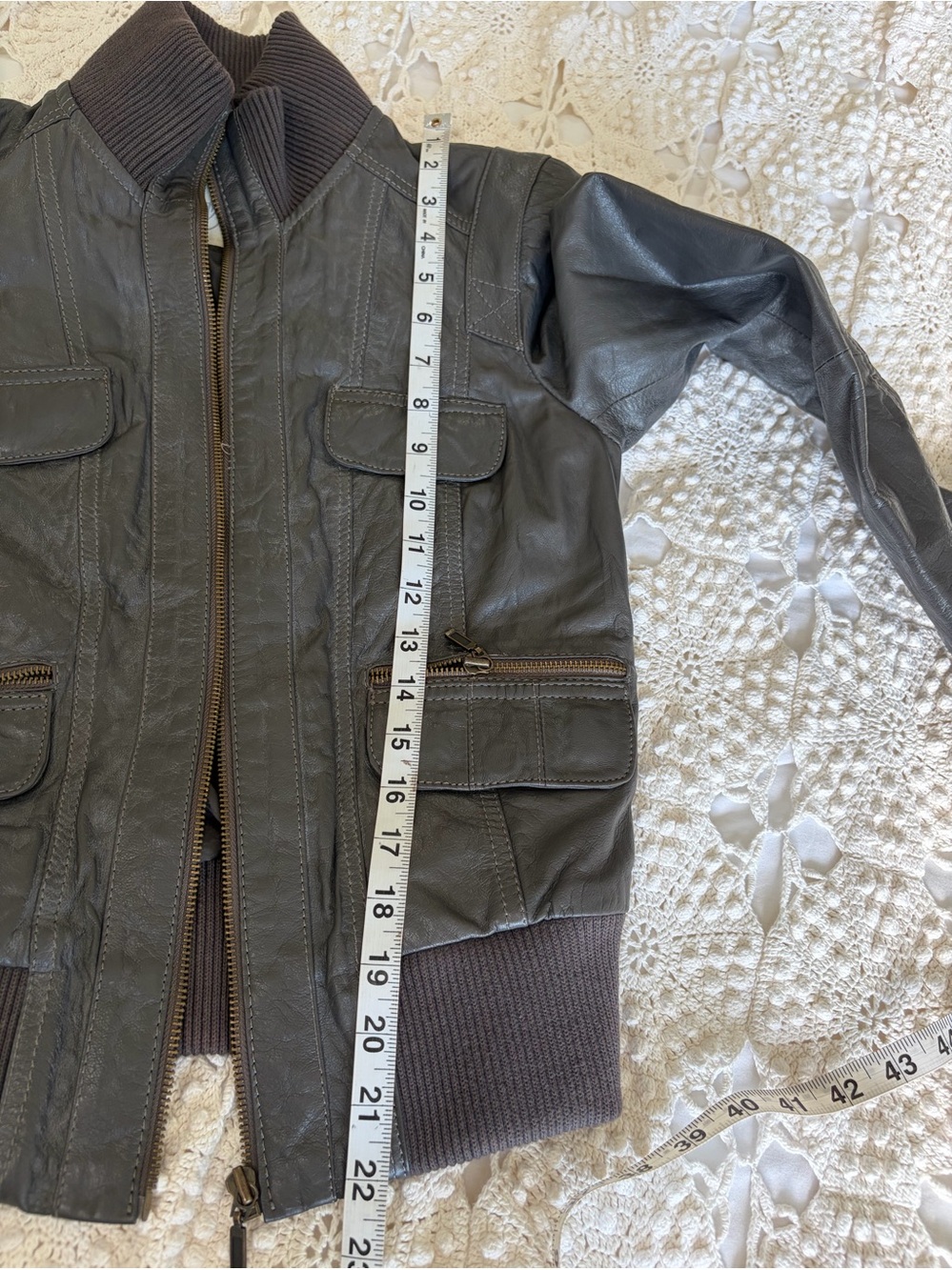 Zara Leather Jacket. - Picture 4 of 6